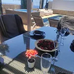 فيلة Atlantico Views