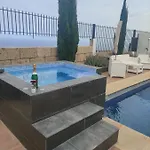 فيلة Atlantico Views